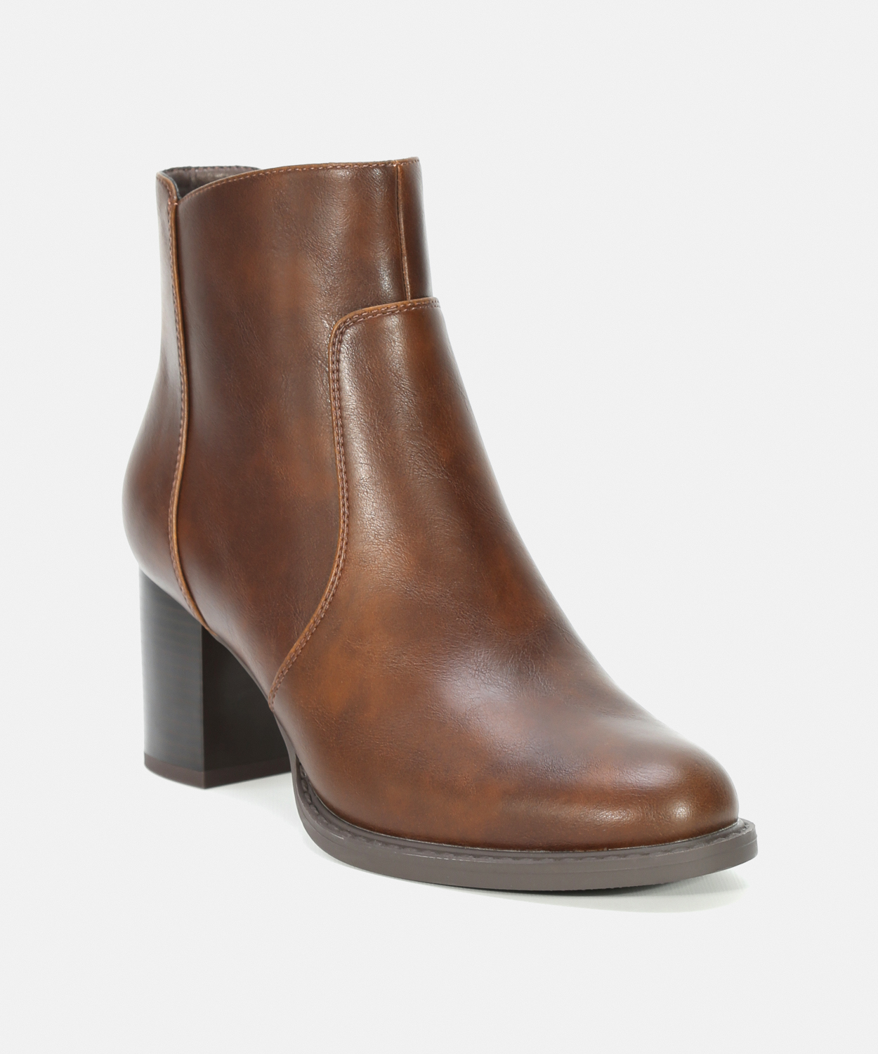 Botines b&aacute;sicos marrones tac&oacute;n liso image number null